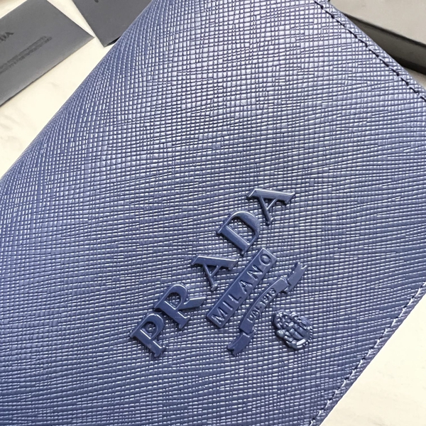 プラダ財布コピー角部分ディテール